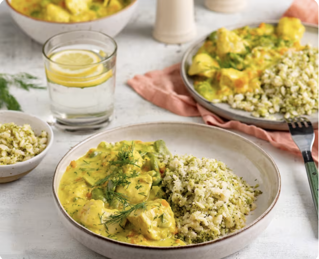 Potrawka z kurczaka i bobu z brokułowym makaronem orzo (w stacji Thermomix Friend®)
