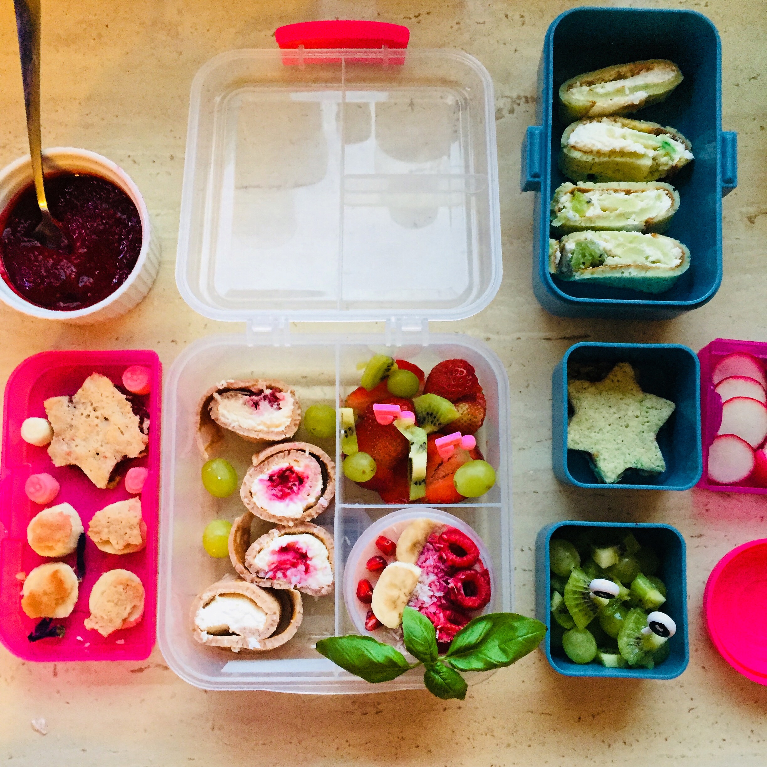 Pomysły na lunchbox dla dzieci - przepisy na lunch box do szkoły